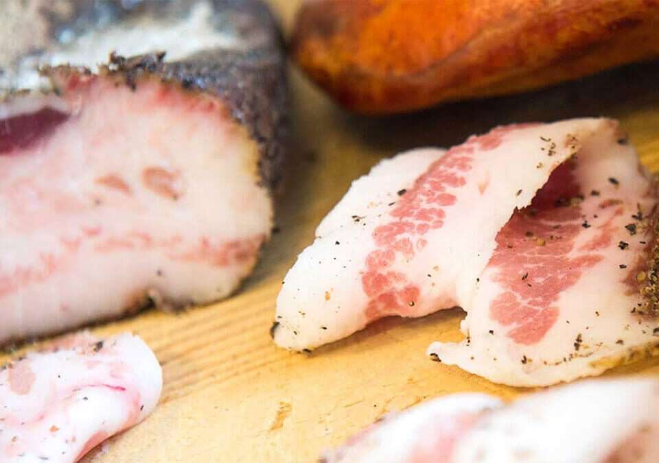 bochecha de porco guanciale